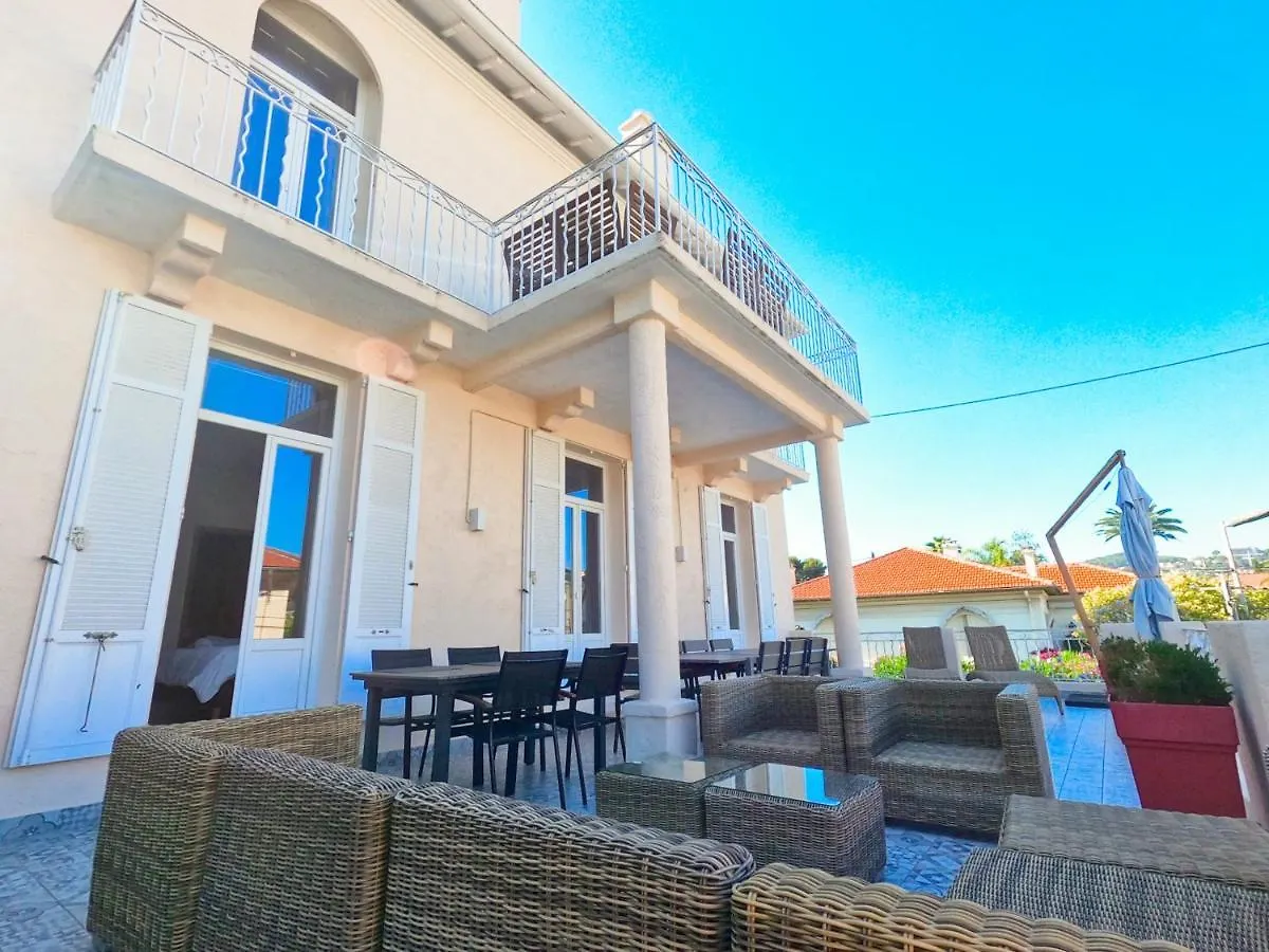 Вилла Superbe Maison 6 Ch, 4 Sdb, Terrasses Et Billard Канны